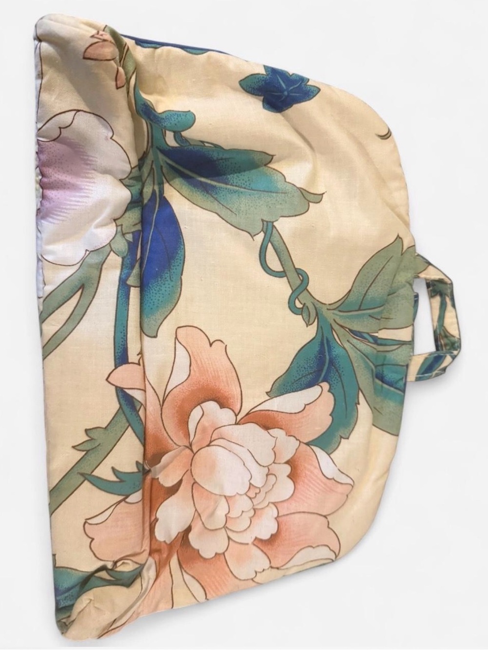 Vintage Floral Print Makeup Bag in Beige and Peach like new